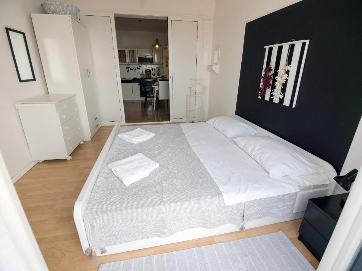 Apartment Eneja Rab Town Zewnętrze zdjęcie