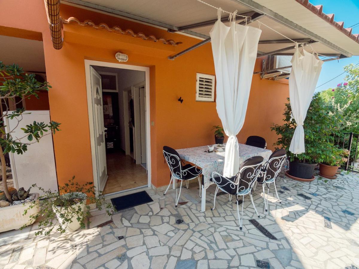 Apartment Eneja Rab Town Zewnętrze zdjęcie