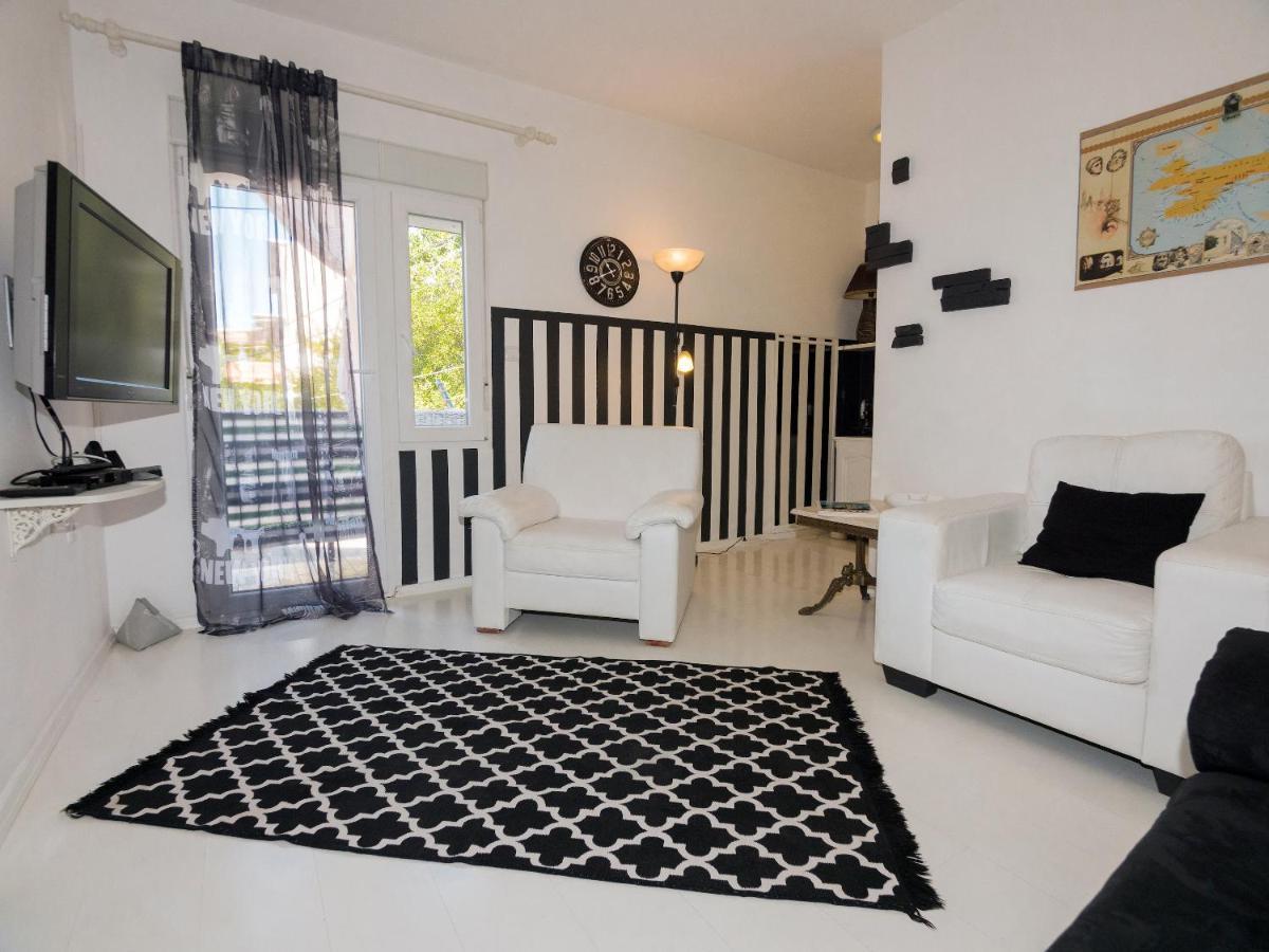 Apartment Eneja Rab Town Zewnętrze zdjęcie