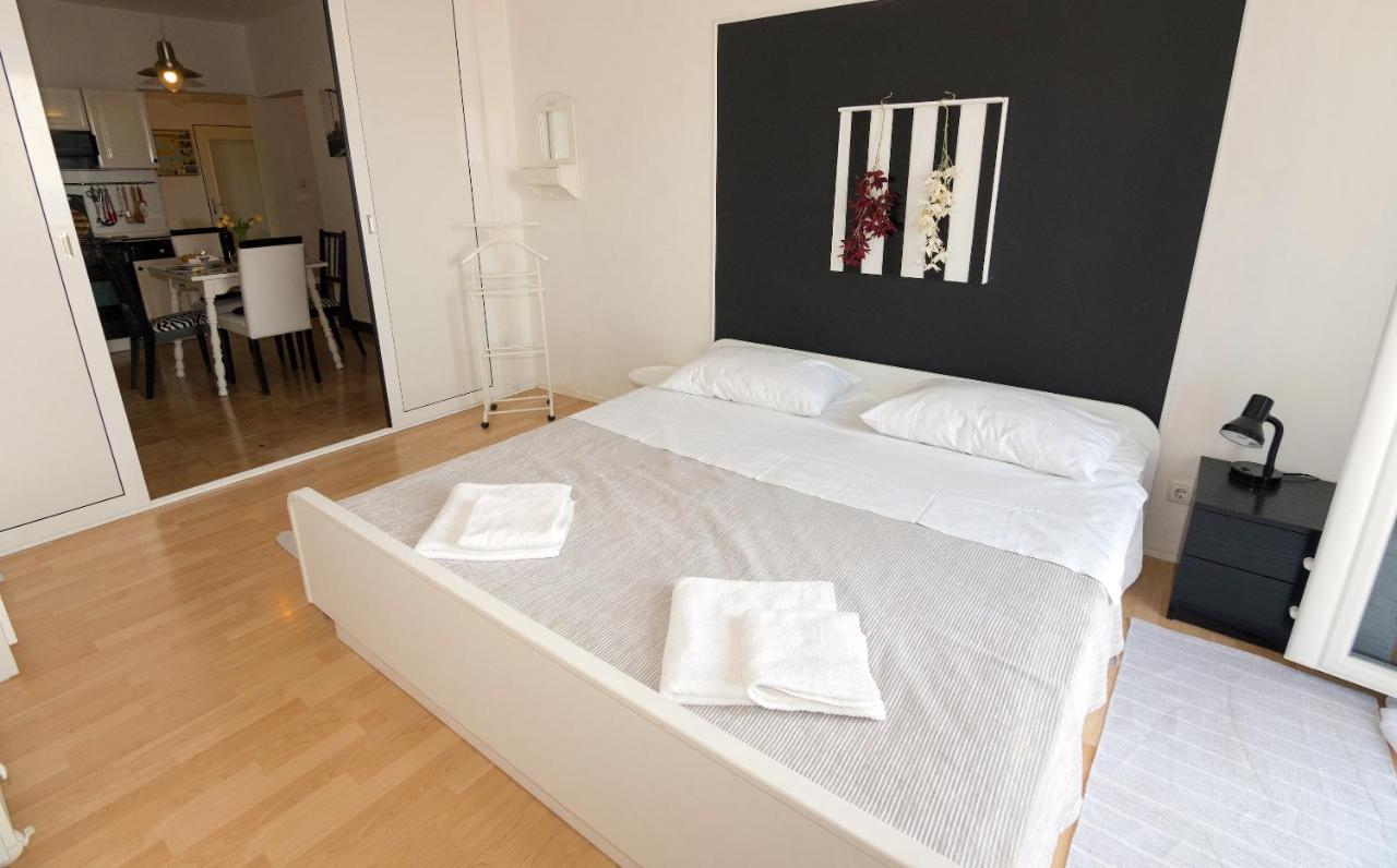 Apartment Eneja Rab Town Zewnętrze zdjęcie